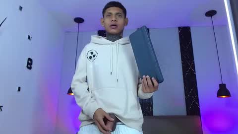 damar_felipe online show from October 9, 4:54 am