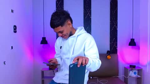 damar_felipe online show from October 12, 4:11 am