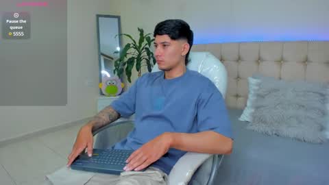 DAMIAN online show from February 22, 12:19 pm