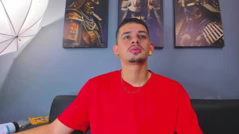 Snapshot of damian__oliver chatting on February 27, 5:40 am Damian Oliver online show from February 27, 5:40 am