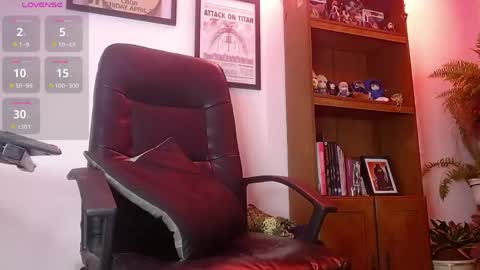 Snapshot of damian_darkside_ chatting on May 29, 2:53 am Damian online show from May 29, 2:53 am