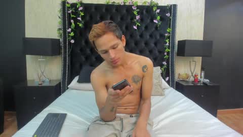 Damian Garcia online show from May 2, 3:55 am