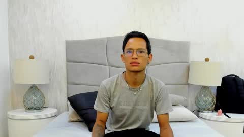 Damian Garcia online show from May 10, 2:22 pm
