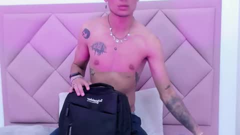 Damian Garcia online show from May 22, 3:39 pm