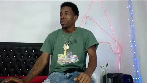 Snapshot of damian_hart_24cm chatting on July 7, 11:03 am damian_hart_24cm online show from July 7, 11:03 am