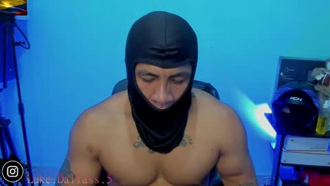 Snapshot of damian_torner chatting on April 27, 8:12 am Damian torner online show from April 27, 8:12 am
