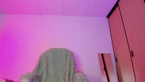 Criss online show from February 7, 4:59 am