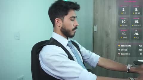 damon_frost online show from December 17, 10:32 pm