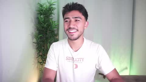 damon_frost online show from May 28, 11:24 pm