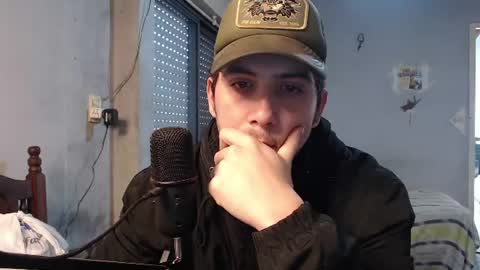Snapshot of damon_hell chatting on July 9, 12:20 pm Damon online show from July 9, 12:20 pm