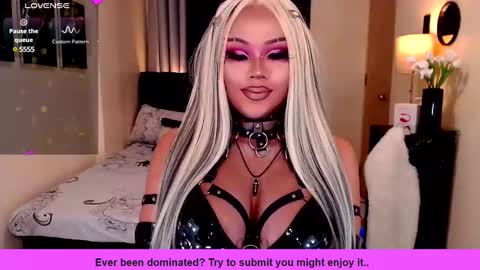 Snapshot of damselinmistress chatting on February 5, 3:09 pm Alessandra online show from February 5, 3:09 pm