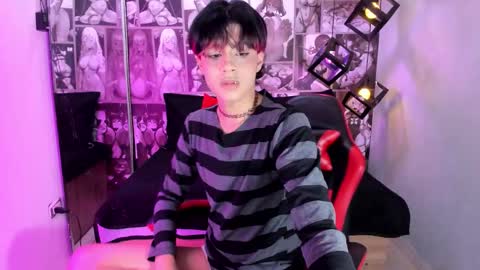 D A N online show from December 18, 1:00 am