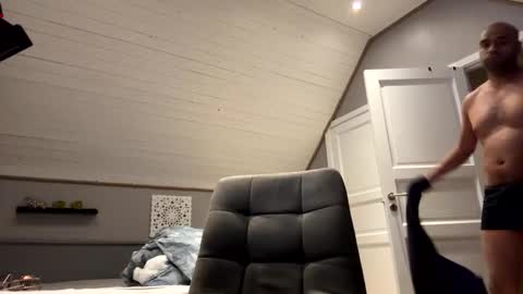 Snapshot of dan_the_man43 chatting on November 18, 6:23 pm dan_the_man43 online show from November 18, 6:23 pm