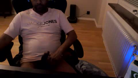 dan_the_man43 online show from May 24, 10:59 pm