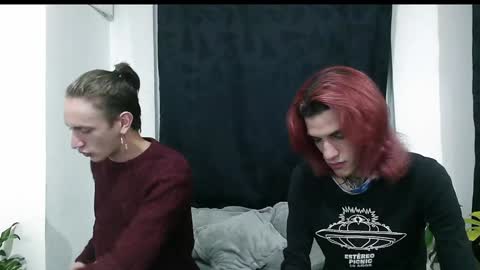 Snapshot of dan_yagami chatting on December 4, 3:04 am Dan and Noah online show from December 4, 3:04 am