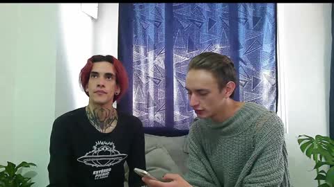 Snapshot of dan_yagami chatting on December 4, 7:45 pm Dan and Noah online show from December 4, 7:45 pm