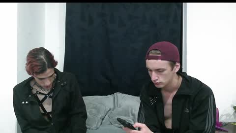 Snapshot of dan_yagami chatting on December 26, 1:29 am Dan and Noah online show from December 26, 1:29 am