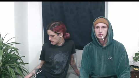 Snapshot of dan_yagami chatting on December 27, 3:42 am Dan and Noah online show from December 27, 3:42 am