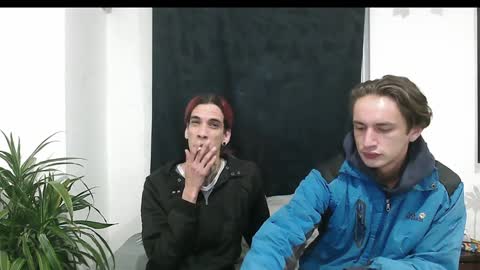 Snapshot of dan_yagami chatting on December 29, 2:49 am Dan and Noah online show from December 29, 2:49 am