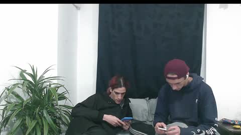 Snapshot of dan_yagami chatting on December 29, 5:53 am Dan and Noah online show from December 29, 5:53 am