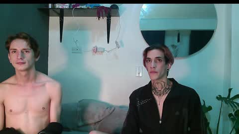 Snapshot of dan_yagami chatting on January 25, 11:54 pm Dan and Noah online show from January 25, 11:54 pm