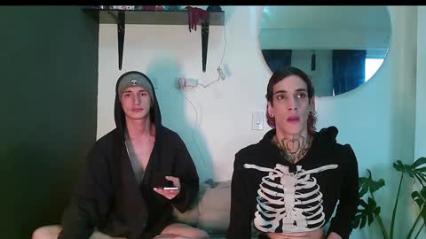 Snapshot of dan_yagami chatting on January 26, 9:51 pm Dan and Noah online show from January 26, 9:51 pm