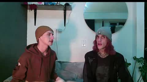 Snapshot of dan_yagami chatting on February 8, 2:47 am Dan and Noah online show from February 8, 2:47 am