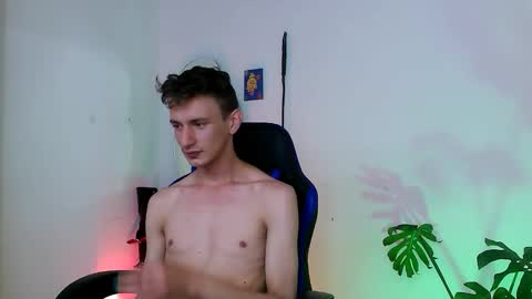 Snapshot of dan_yagami chatting on September 25, 4:43 pm Dan and Noah online show from September 25, 4:43 pm