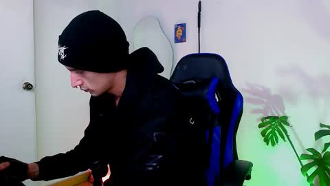 Snapshot of dan_yagami chatting on September 26, 5:00 am Dan and Noah online show from September 26, 5:00 am