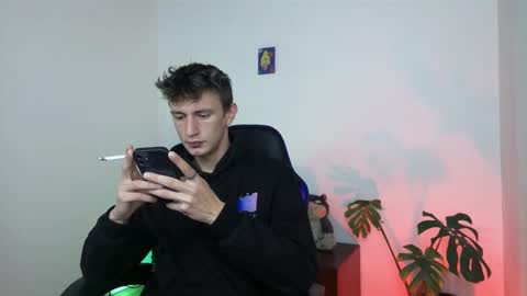 Snapshot of dan_yagami chatting on November 4, 3:11 pm Dan and Noah online show from November 4, 3:11 pm