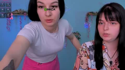 dana_cute1_ online show from May 18, 9:15 am