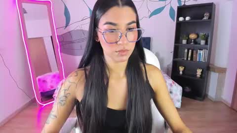 dana_paula online show from January 8, 11:45 am