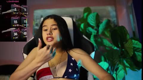 danaa_rouse online show from November 28, 9:50 pm