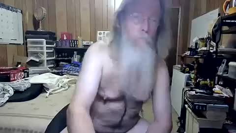 Dana online show from January 8, 6:09 pm