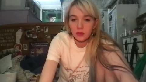 Snapshot of danceissexisbeauty2 chatting on November 13, 9:08 am Your submissive patient online show from November 13, 9:08 am