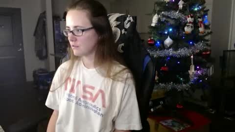 Snapshot of dancingcanadian chatting on December 21, 2:52 am DancingCanadian online show from December 21, 2:52 am
