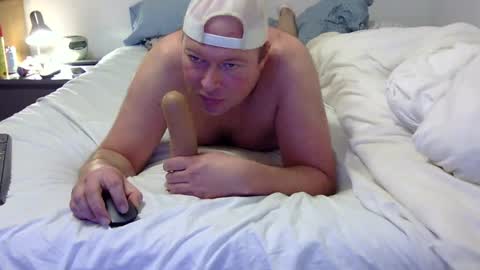 Snapshot of dandyhandys chatting on December 19, 7:07 pm Andy online show from December 19, 7:07 pm