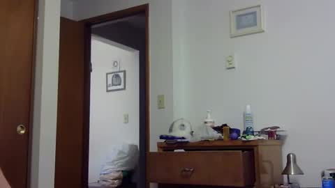 Snapshot of dandyhandys chatting on March 1, 11:47 pm Andy online show from March 1, 11:47 pm