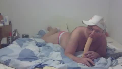 Snapshot of dandyhandys chatting on October 22, 3:23 pm Andy online show from October 22, 3:23 pm