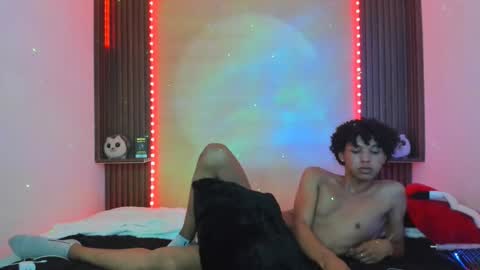 Snapshot of dandywolf_ chatting on December 3, 6:15 am Dandy wolf online show from December 3, 6:15 am