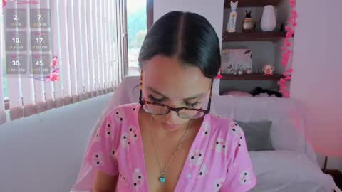 Danesa online show from May 29, 8:07 pm