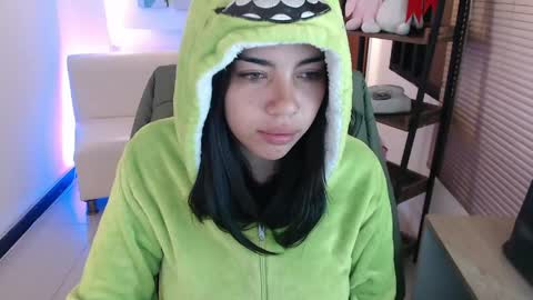 Veronica online show from May 23, 12:09 pm