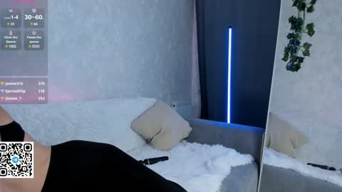 Bella online show from December 21, 1:26 am