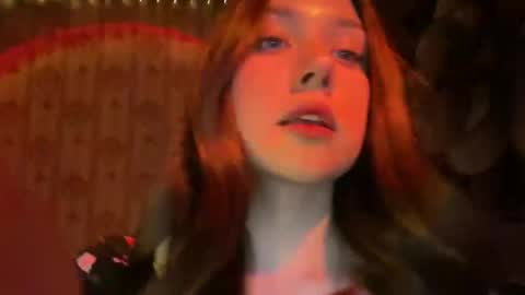 Snapshot of dangerous_softness chatting on April 7, 6:08 pm dangerous_softness online show from April 7, 6:08 pm