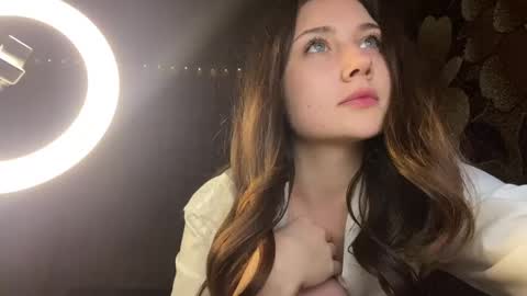 Snapshot of dangerous_softness chatting on April 16, 9:39 pm dangerous_softness online show from April 16, 9:39 pm