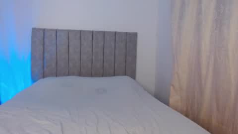 Ela and Santi online show from February 24, 2:31 am