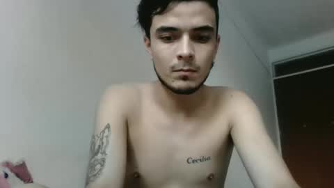 Snapshot of dani_42017 chatting on December 8, 10:14 pm dani_42017 online show from December 8, 10:14 pm