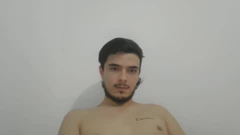 Snapshot of dani_42017 chatting on December 31, 5:33 am dani_42017 online show from December 31, 5:33 am