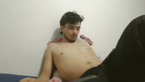 Snapshot of dani_42017 chatting on January 9, 11:13 pm dani_42017 online show from January 9, 11:13 pm