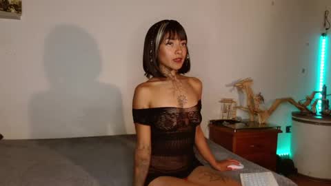 Snapshot of dani_angel_ chatting on February 21, 12:16 am Dani online show from February 21, 12:16 am